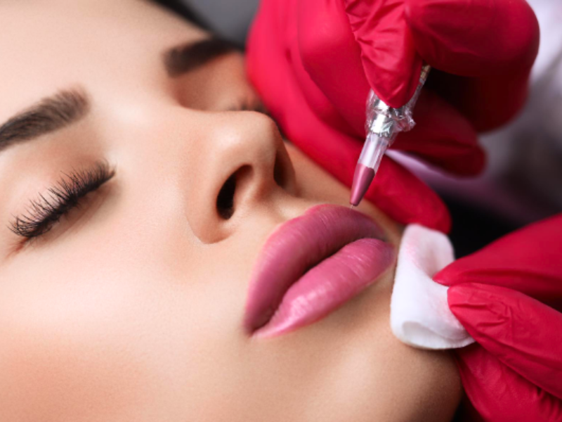 Cosmetic Tattoo (Lips & Brows)